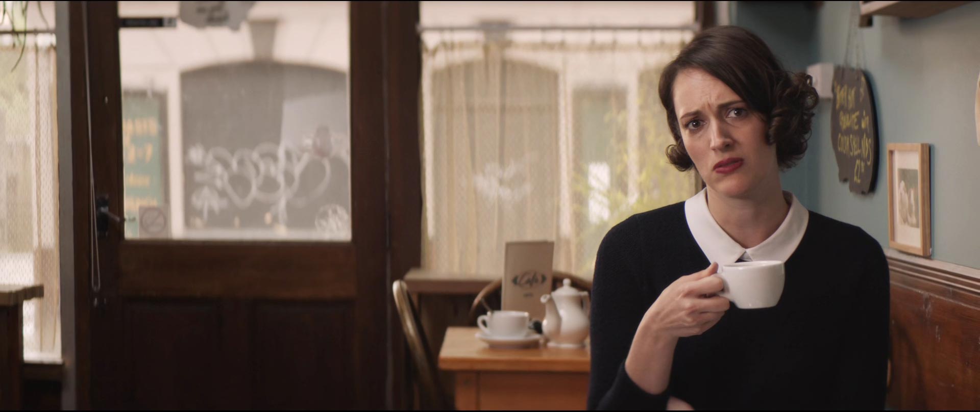 نقد سریال فلیبگ Fleabag فصل یک ق1 (2)